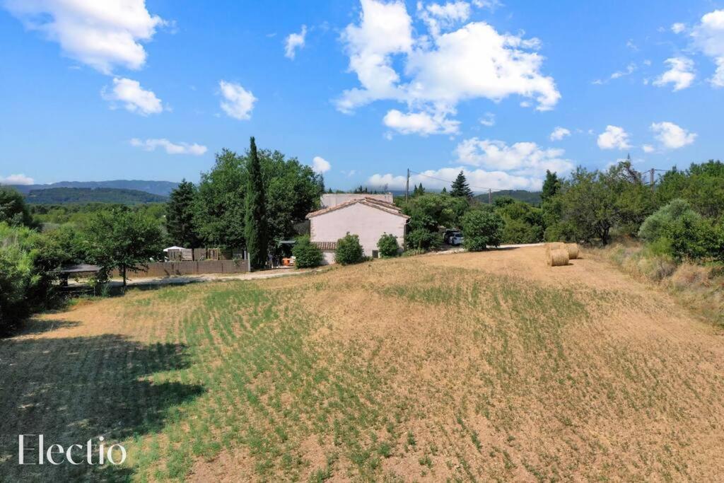 Les Tarraiettes Au Pied Du Luberon Vila Lourmarin Exterior foto