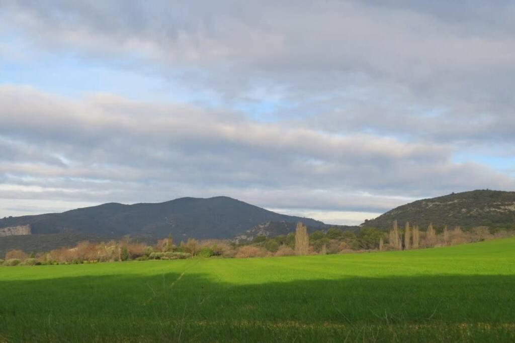 Les Tarraiettes Au Pied Du Luberon Vila Lourmarin Exterior foto